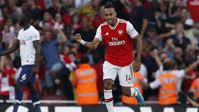 Selebrasi 'Wakanda Forever' yang biasa dilakukan Pierre Emerick Aubameyang bisa terjadi jika ia sukses mencetak gol di laga Arsenal vs Liverpool.