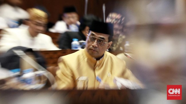Menteri Perhubungan Budi Karya Sumadi mengaku akan menyerahkan usulan konsep moda transportasi di ibu kota baru kepada Presiden Joko Widodo pekan ini.