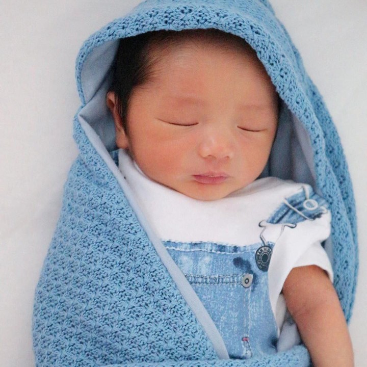 <p>Ryana pun terpaksa menghentikan pemberian ASI eksklusif pada Qiandra. Pasalnya, trimester awal kehamilan Davi, dia mengalami <em>morning sickness</em> parah. (Foto: Instagram @ryana_dea)</p>