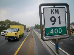 Jakarta dan Bodebek PSBB, Volume Kendaraan di Tol Cipularang Turun Drastis