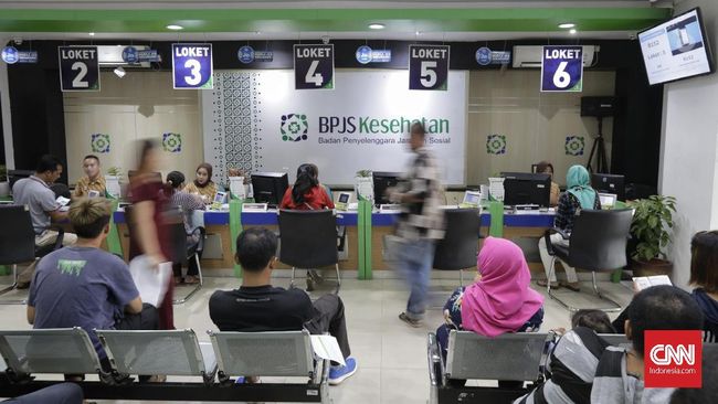 Kemensos Sebut 30 Juta Orang 'Berduit' Nikmati Subsidi BPJS Kemensos menyebut 30 juta orang penerima subsidi iuran BPJS Kesehatan tak masuk data masyarakat miskin yang berhak menerima bantuan pemerintah.