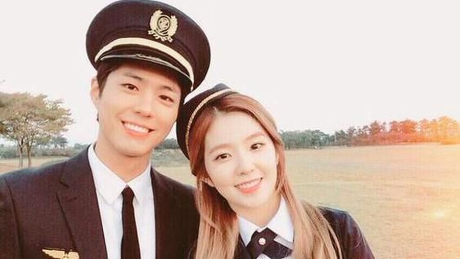 3. Irene dan Park Bo Gum Lima isu pacaran personel Red Velvet yang menghebohkan para penggemar.