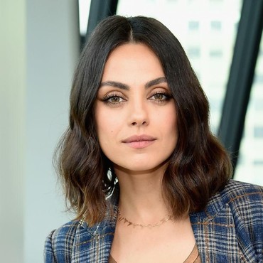 Mila Kunis Bersyukur Punya Suami yang Tidak Dengarkan Istri