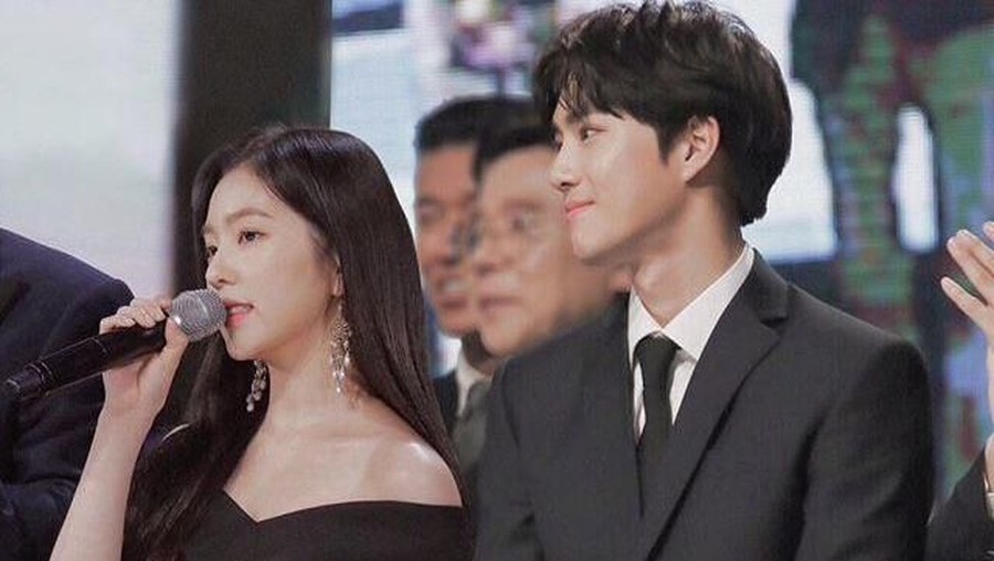 Lima isu pacaran personel Red Velvet yang menghebohkan para penggemar.
