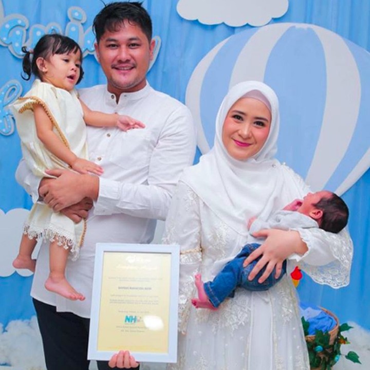 <p>Sehat dan bahagia selalu ya, Bunda Ryana Dea dan keluarga. (Foto: Instagram @ryana_dea)</p>