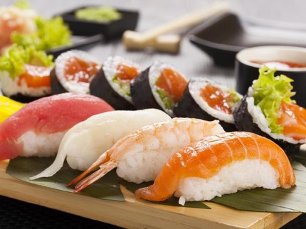 Risiko Mengonsumsi Sushi untuk Ibu Menyusui