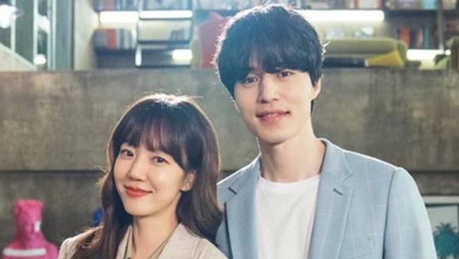 1. Lee Dong Wook Deretan aktor tampan yang jadi cameo di serial drama.