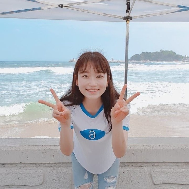 Dua Wanita yang Dituduh sebagai Selingkuhan Ahn Jae Hyun Oh Yeon Seo dan Kim Seul Gi dituduh sebagai selingkuhan Ahn Jae Hyun. Intip kecantikan mereka berikut ini.