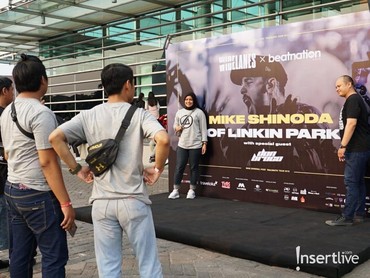 Suasana Jelang Konser Mike Shinoda