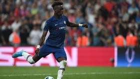 Timnas Inggris dan Nigeria Berebut Striker Muda Chelsea