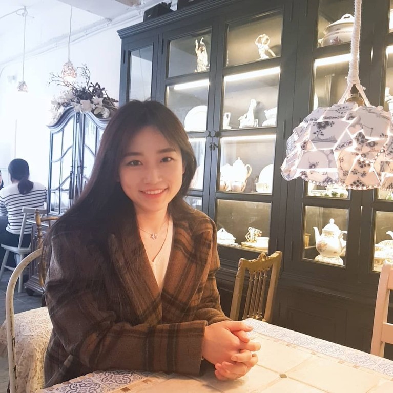 Dua Wanita yang Dituduh sebagai Selingkuhan Ahn Jae Hyun Oh Yeon Seo dan Kim Seul Gi dituduh sebagai selingkuhan Ahn Jae Hyun. Intip kecantikan mereka berikut ini.