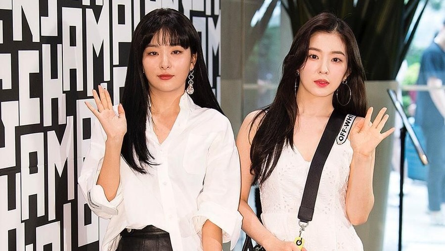 Terlalu Seksi, 4 Busana Red Velvet ini Pernah Tuai Kontroversi.