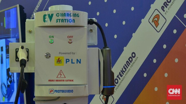 PLN pihaknya punya cadangan listrik sebesar 5 - 6 ribu Megawatt (MW) dan cukup siap dengan era kendaraan listrik.