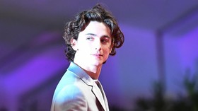 Timothee Chalamet Jadi Pria Paling Modis di Dunia