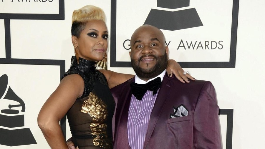 LaShawn Daniels, Pencipta Lagu Lose My Breath Tewas Kecelakaan Mobil Penulis lagu terkenal Hollywood, LaShawn Daniels, meninggal dunia karena kecelakaan mobil.
