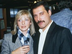 Apa Kabar Mantan Tunangan Freddie Mercury Usai 34 Tahun Kematian Sang Vokalis Queen