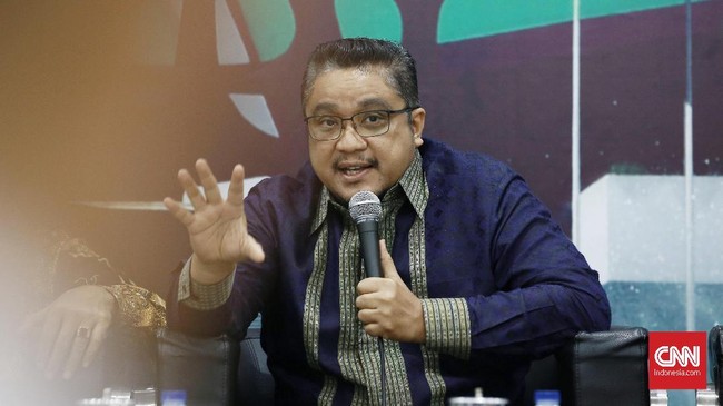 Wakil Ketua Komisi II DPR mendorong retret sekda dilakukan singkat. Dia menekankan pentingnya kemampuan manajerial sekda dalam pengelolaan anggaran daerah.