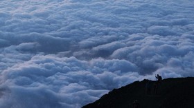 FOTO: Menatap Surya dari Gunung Fuji