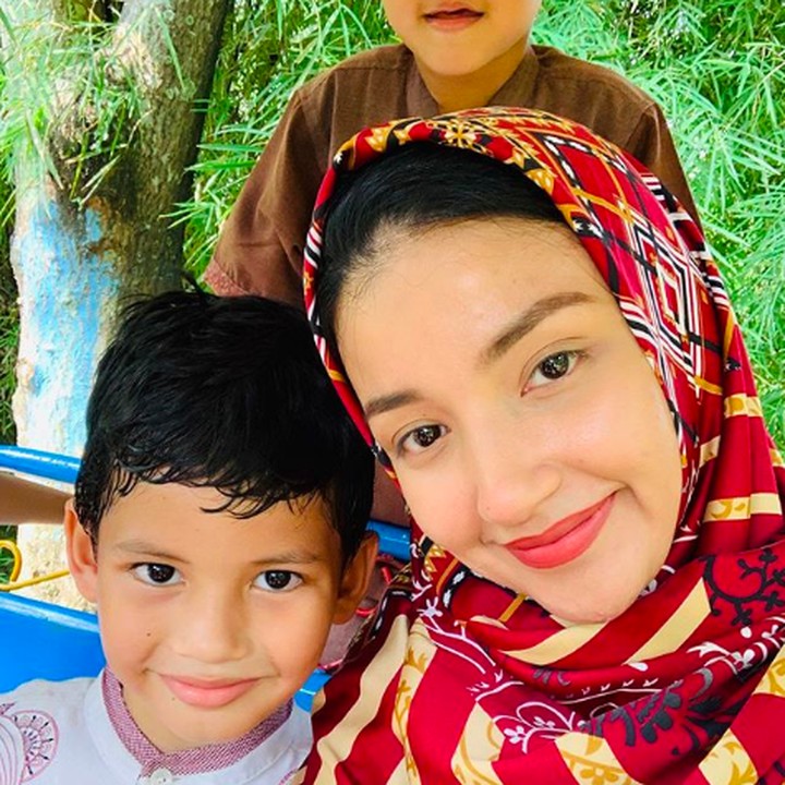 <p>Si jagoannya Umi Tsania yang paling ganteng,kini sudah berusia 6,5 tahun. Semoga sehat selalu ya! (Foto: Instagram @tsaniamarwa54)</p>