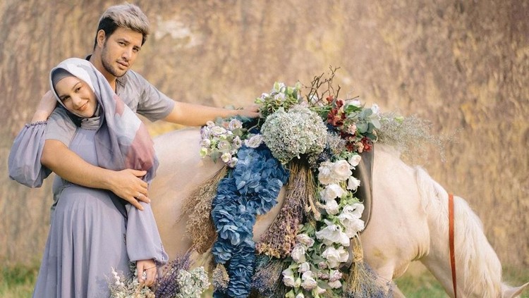 Irish Bella dan Ammar Zoni kini sedang berduka usai kedua calon bayi kembarnya meninggal.