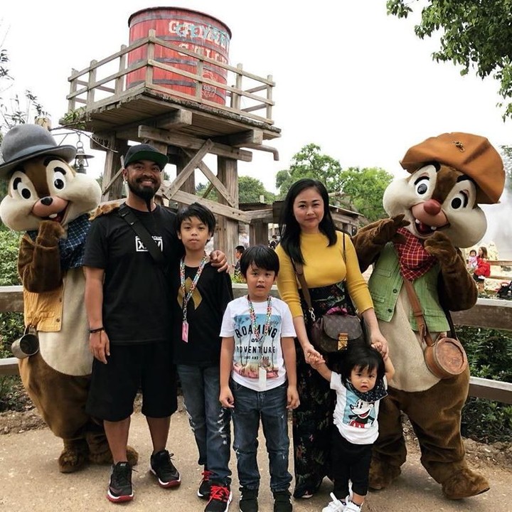 <span class="im"><span style="font-family: proximanova; font-size: 18.6667px;">Sebaliknya, keluarga mereka selalu terlihat hangat dan harmonis. (Foto: Instagram @julia_peppy)</span></span>