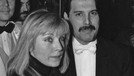 Musisi ternama Freddie Mercury selalu lekat dengan sosok perempuan cantik Marry Austin&period; Marry dikenal sebagai sosok yang berhasil merebut hati sang legenda&period;
