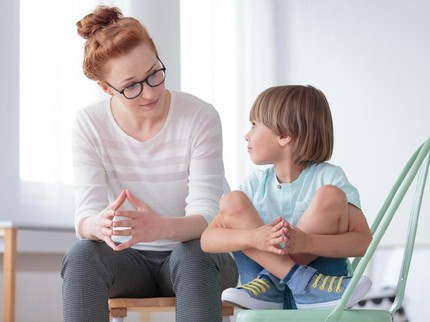 Ucapan Orang Tua untuk Menenangkan Anak yang Cemas