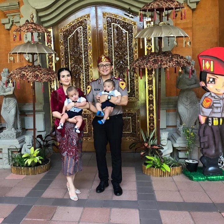 <p>Menjalani hidup sebagai istri dari seorang perwira polisi, Kadek Devi makin terlihat memesona ya, Bun. (Foto: Instagram @kddevie)  </p>