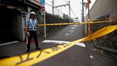 FOTO: Tabrakan Maut Kereta dan Truk di Jepang Sebuah kereta dan truk pengangkut buah bertabrakan di Yokohama, Jepang. Sebanyak satu orang meninggal dan puluhan luka-luka.