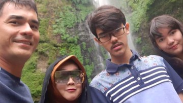 TEDDY SYACH UNGKAP ALASAN BELUM PULANG KE RUMAH BERSAMA ANAK-ANAK