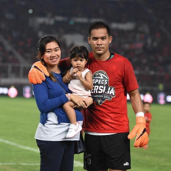 <p>Andritany juga tak lupa mengajak istri dan anaknya saat momen penting. Seperti saat Persija menjuarai Piala Presiden 2018 di Stadion Utama Gelora Bung Karno, Jakarta. (Foto: Instagram @andritany)</p>