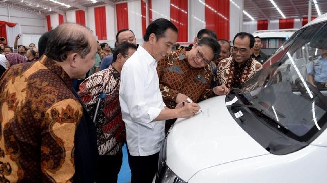 Resmikan Pabrik Esemka, Jokowi Dukung Merek Lokal