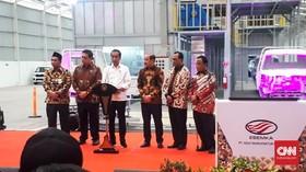 Jokowi Resmikan Pabrik Mobil Esemka di Boyolali
