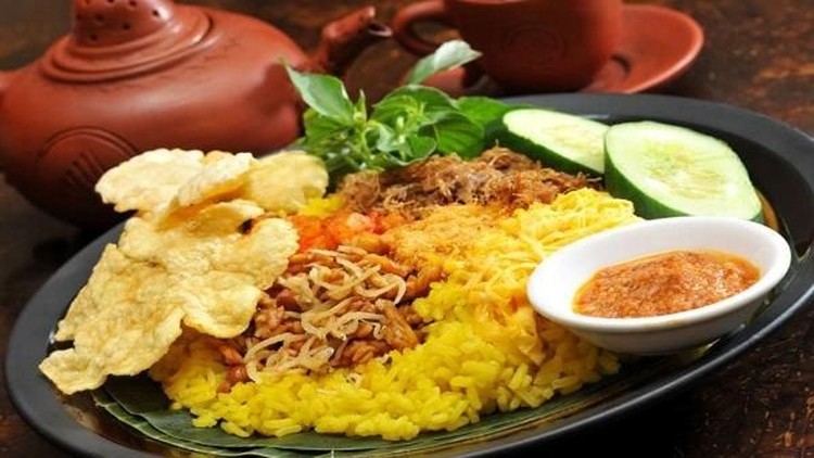 anek nasi kuning