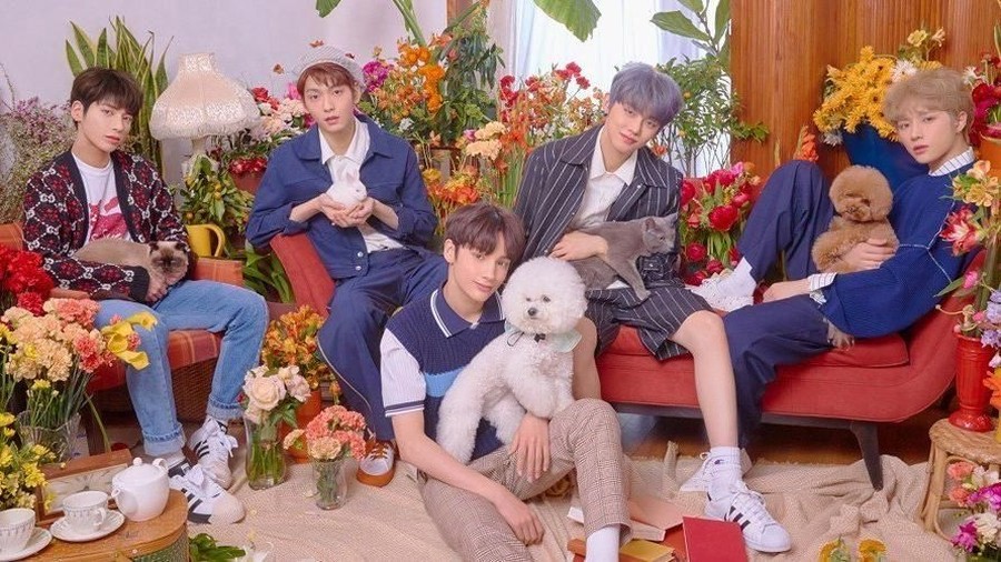 Lirik lagu baru TXT yang berjudul Angel or Devil