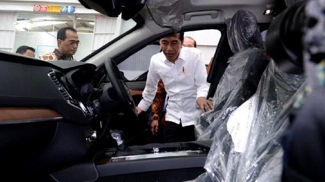 Esemka Umumkan Logo Baru Jelang 'Kampanye' di IIMS 2023 Esemka mengumumkan hadir dengan logo baru jelang penampilannya IIMS 2023.