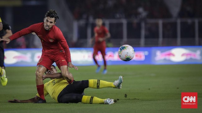 Stefano Lilipaly memprediksi Timnas Indonesia menang melawan timnas China dengan skor 2-0 dalam lanjutan Grup C Kualifikasi Piala Dunia 2026.