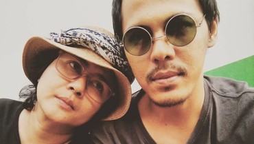 img-title Ria Irawan Meninggal Dunia, Suami: I Miss U So Much