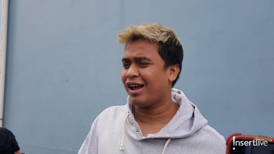 Bang Billy mengaku saaat itu dirinya memang sedang ada masalah dengan kekasihnya.