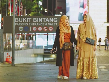 Potret Umi Amirah dan Annisa 'TOP', Aslinya Ibu dan Anak