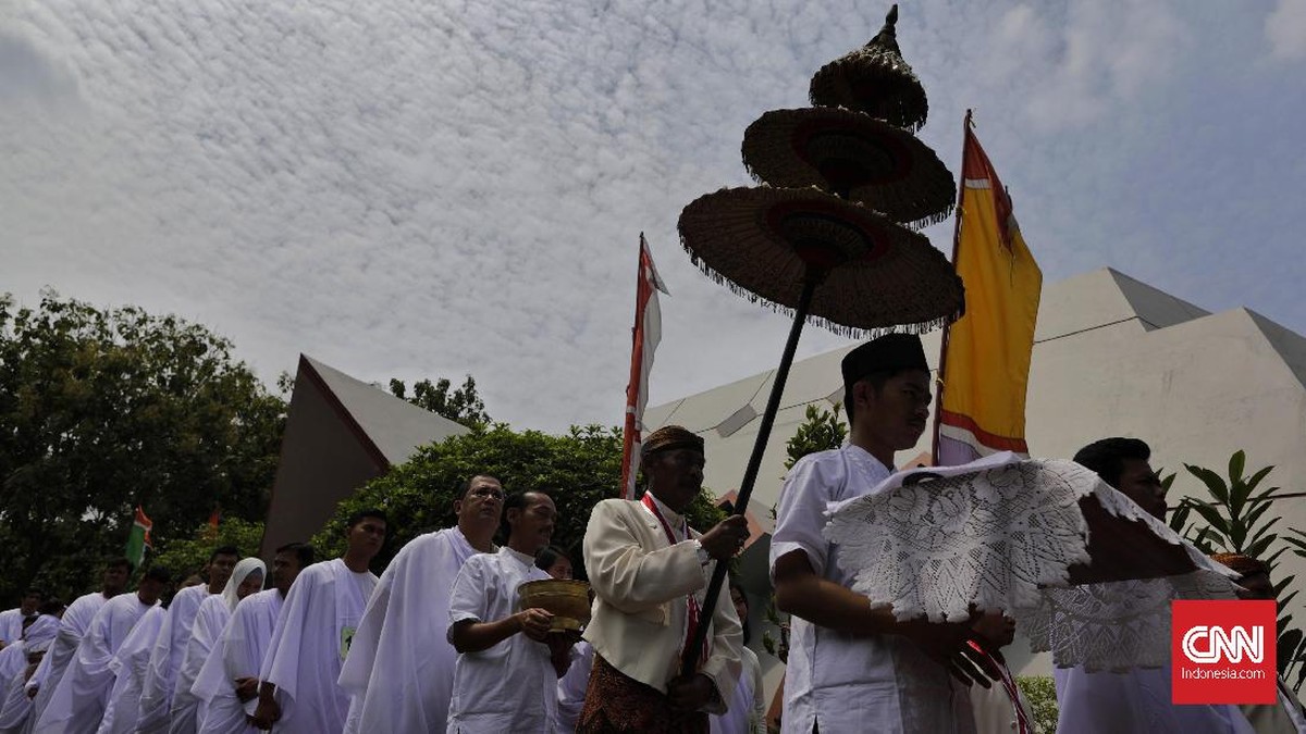 FOTO: Lelaku Ruwatan Bersihkan Sukerta