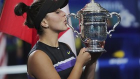 Kalahkan Serena, Andreescu Juara Grand Slam US Open