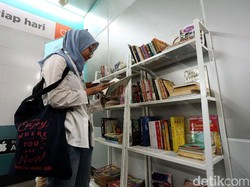 Contoh Buku Fiksi dan Non Fiksi, serta Kenali Perbedaannya
