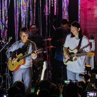 Lirik Lagu Sebelah Mata - Efek Rumah Kaca