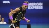 FOTO: Juara US Open Jadi Gelar Ke-19 Nadal Rafael Nadal membutuhkan waktu 4 jam 50 menit untuk meraih juara US Open mengalahkan Daniil Medvedev, Minggu (8/9) waktu setempat.