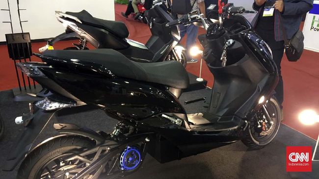 Perbandingan Motor Monoshock dan Doubleshock Suspensi monoshock dan doubleshock sama-sama berfungsi meredam guncangan saat sepeda motor bergerak, namun ada perbedaan karakternya saja.
