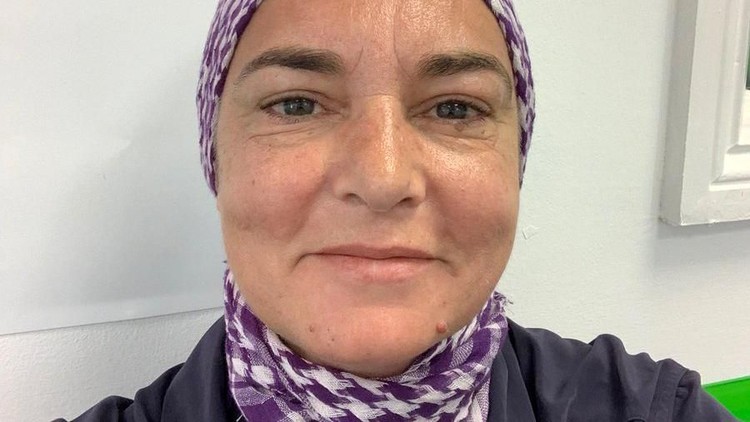 Sinead O'Connor dari twitter.
