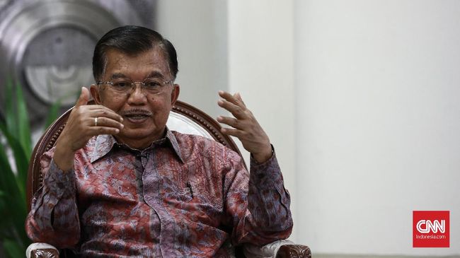 Wakil Presiden Jusuf Kalla menyatakan kenaikan iuran BPJS Kesehatan tak lebih dari harga pulsa dan sebungkus rokok sehingga tidak akan membebani masyarakat.