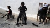 FOTO: Perayaan 'Konflik' Dua Kampung di Spanyol Ada banyak festival di Spanyol, tapi festival Cascamorras terbilang yang paling