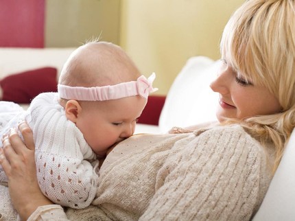 Tips Mengatasi Payudara Ibu Menyusui agar Enggak Besar Sebelah